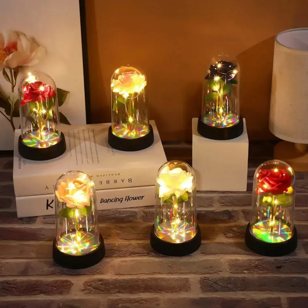 Conjunto de flores rosas eternas com cúpula e luz LED em diferentes variações de cor