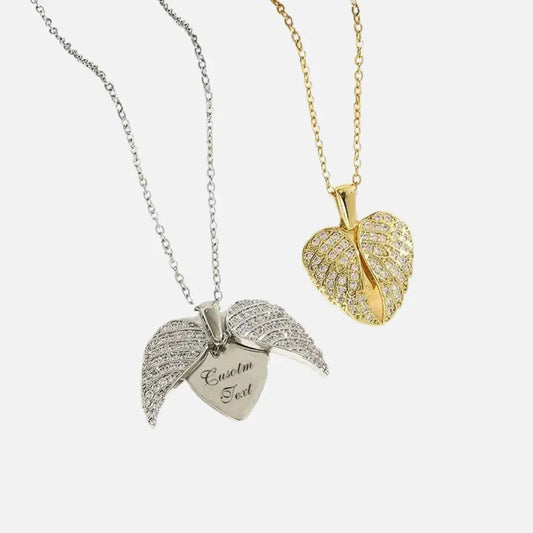 Colar Feminino AngelHeart com Asas Retráteis e Gravação Personalizável