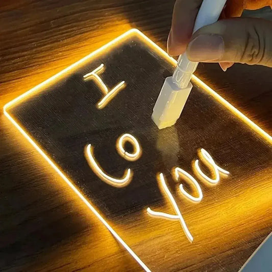 Luminária LED com placa acrílica personalizável e escrita “I Love You” com caneta – Romantizze